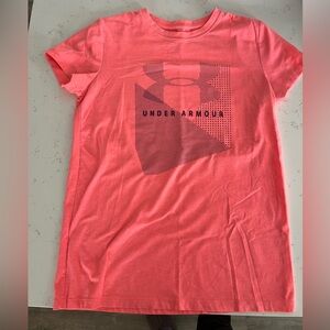 Under Armour tshirt, size Small, EUC
